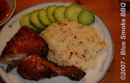 Foto van Maleise rijst met sjalotten bij Maleise kip - door Blue Smoke BBQ.